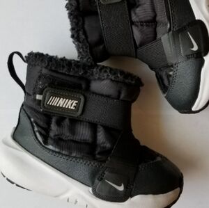 ❗Nike Flex Advance Slip-On Toddler Snow Boot 8C❗